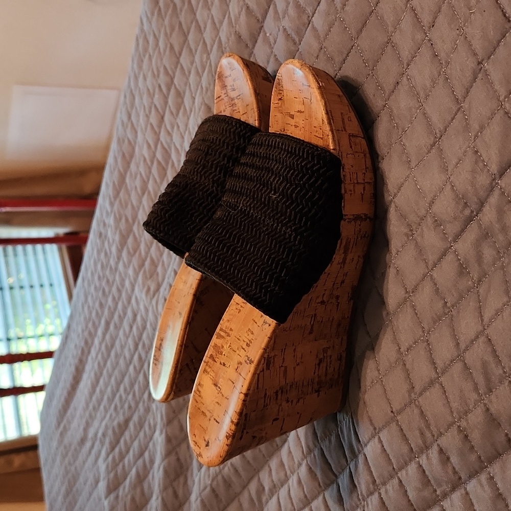 Cork Wedges